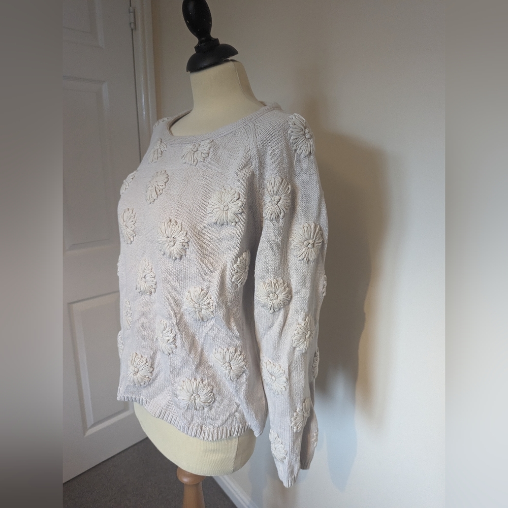Max Mara cream floral embroidery jumper size - Picture 2 of 9